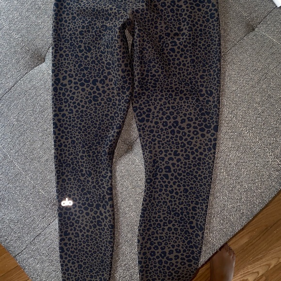 BNWT ALO LEGGINGS - Picture 6 of 6